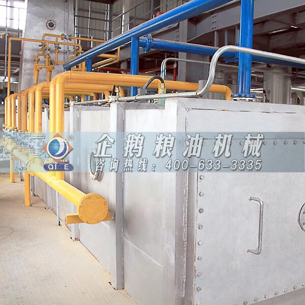 大豆油加工成套設(shè)備,鄭州企鵝行業(yè)爭鋒(圖1) 大豆油浸出設(shè)備